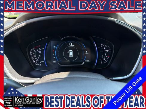 Used 2019 Hyundai Santa Fe SEL w/ Cargo Package FWD image 14