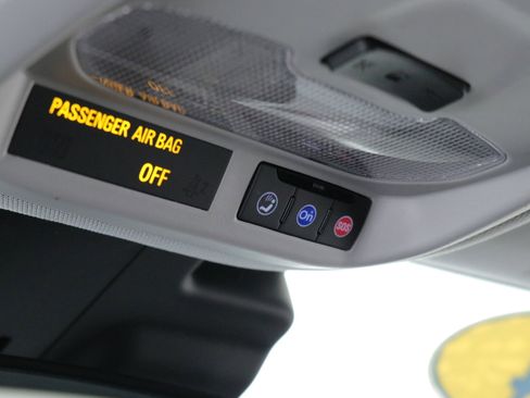 Used 2024 Chevrolet Trax ACTIV w/ Driver Confidence Package image 20