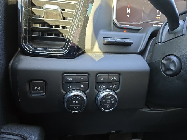Used 2022 GMC Sierra 1500 AT4 w/ AT4 Premium Package AWD/4WD image 21