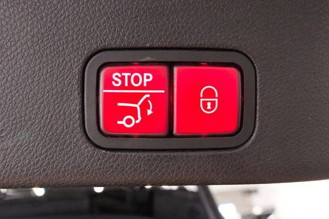 Used 2015 Mercedes-Benz GL 450 4MATIC image 23