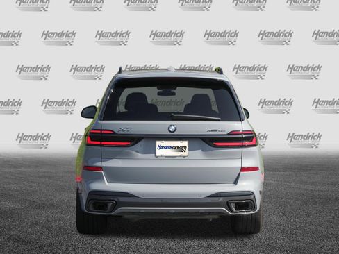 Used 2025 BMW X7 xDrive40i w/ M Sport Package AWD/4WD image 7