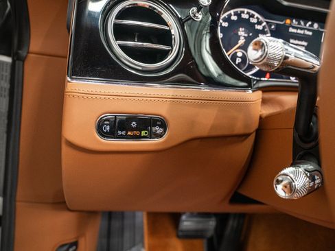 Used 2024 Bentley Continental GT Mulliner AWD/4WD image 27