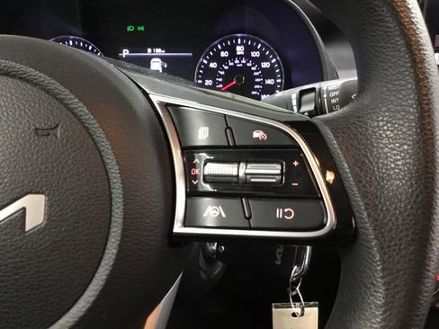 Used 2024 Kia Forte LXS image 31