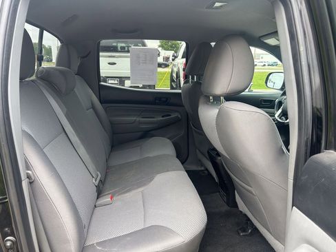 Used 2014 Toyota Tacoma 4x4 Double Cab w/ TRD Sport Package image 16