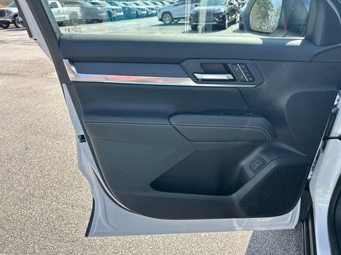 New 2026 GMC Terrain Elevation w/ Elevation Premium Package image 11