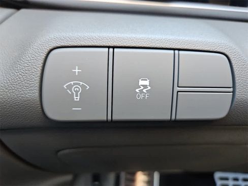 New 2026 Hyundai Elantra Sport image 18