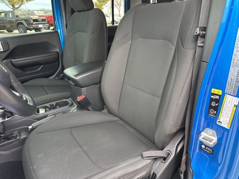 Used 2021 Jeep Gladiator Willys image 65