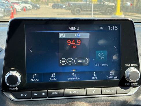 Used 2025 Nissan Sentra SV image 20