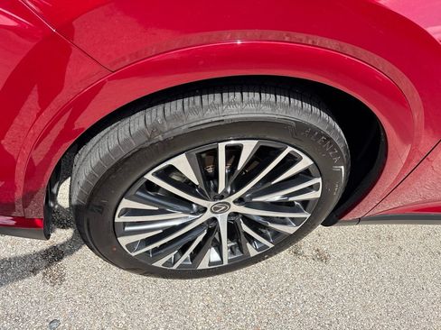Used 2025 Lexus RX 350 Premium Plus w/ Accessory Package (Z1) FWD image 9