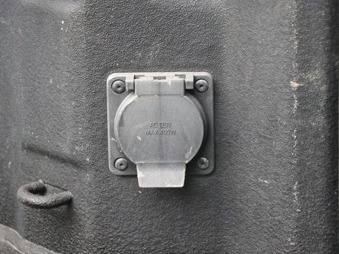 Used 2024 Chevrolet Silverado 1500 Custom image 14