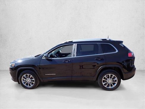 Used 2021 Jeep Cherokee Latitude Lux w/ Comfort/Convenience Group FWD image 2
