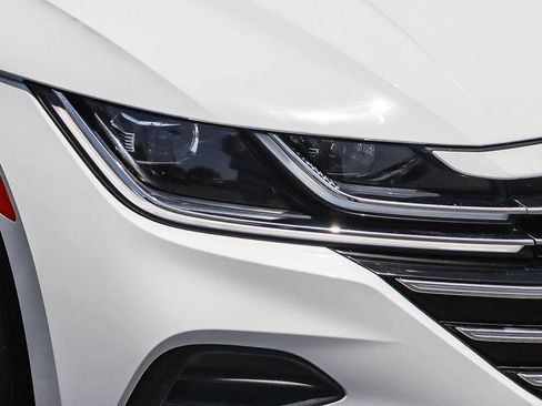 Used 2021 Volkswagen Arteon SE FWD image 4