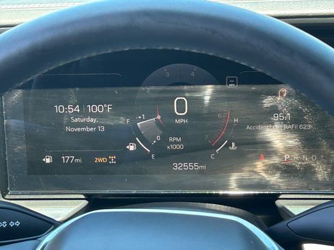 Used 2025 GMC Terrain Elevation AWD/4WD image 26