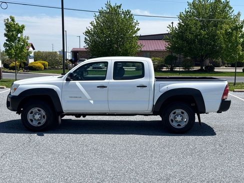 Used 2014 Toyota Tacoma 4x4 Double Cab image 4