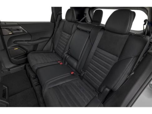 Used 2025 Mitsubishi Outlander SE AWD/4WD image 12