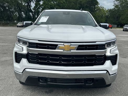 Used 2025 Chevrolet Silverado 1500 LT AWD/4WD image 3