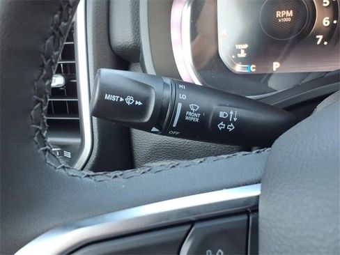 New 2026 RAM 1500 4x4 Crew Cab image 26