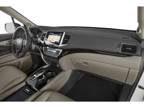 Used 2018 Honda Pilot Touring image 10