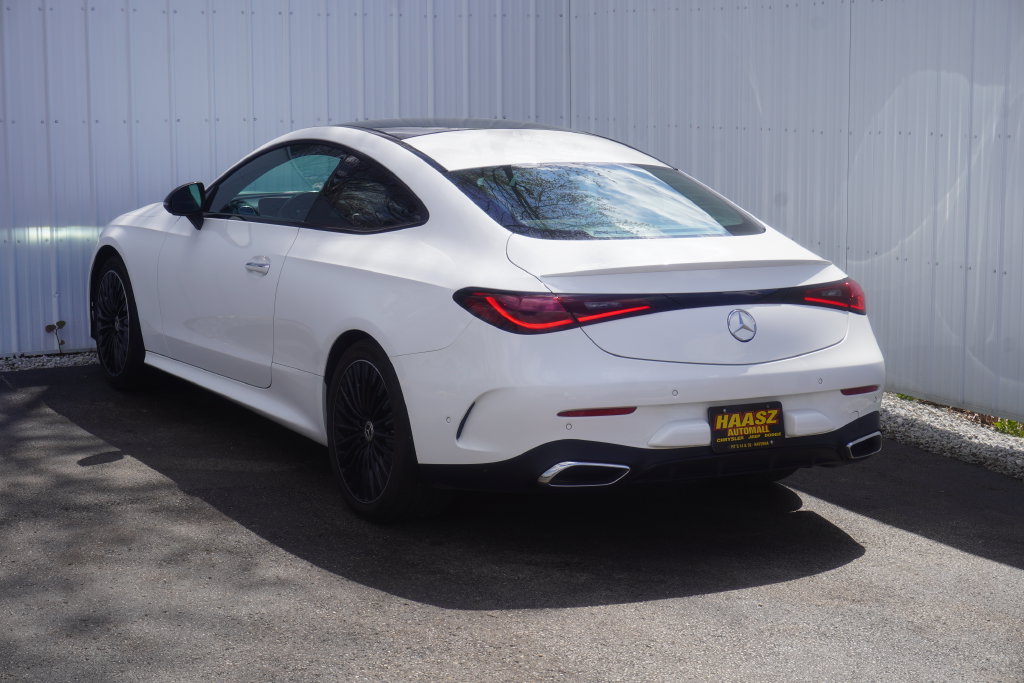 Used 2024 Mercedes-Benz CLE 300 4MATIC Coupe image 4