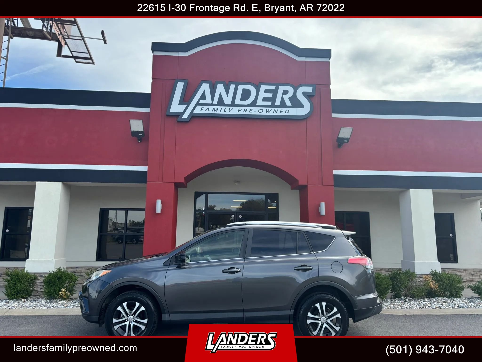 Used 2016 Toyota RAV4 LE FWD image 1