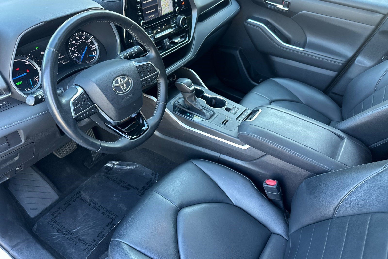 Used 2020 Toyota Highlander XLE AWD/4WD image 11