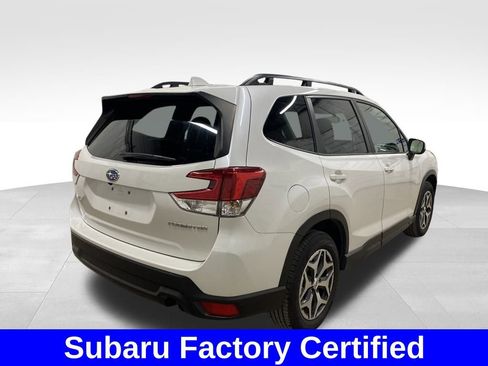 Certified 2023 Subaru Forester Premium image 4