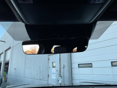 Used 2025 Toyota Tacoma TRD Off-Road image 16