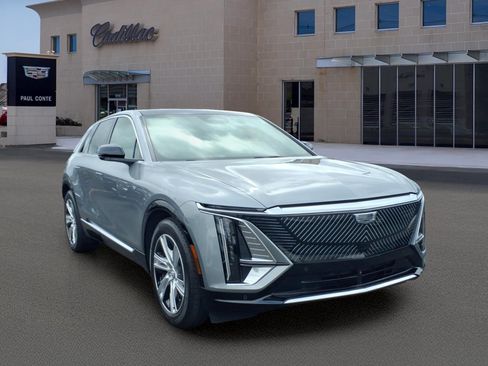 Certified 2024 Cadillac Lyriq Tech AWD/4WD image 3