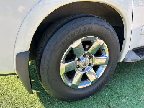 Used 2012 Nissan Armada Platinum image 49