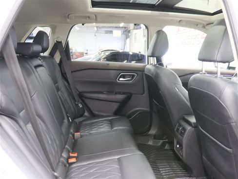 Used 2023 Nissan Rogue Platinum w/ Platinum Premium Package AWD/4WD image 21