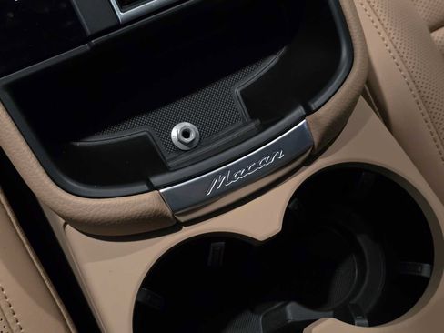 New 2026 Porsche Macan AWD/4WD image 30