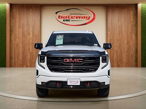 Used 2024 GMC Sierra 1500 AT4 w/ Technology Package AWD/4WD image 2