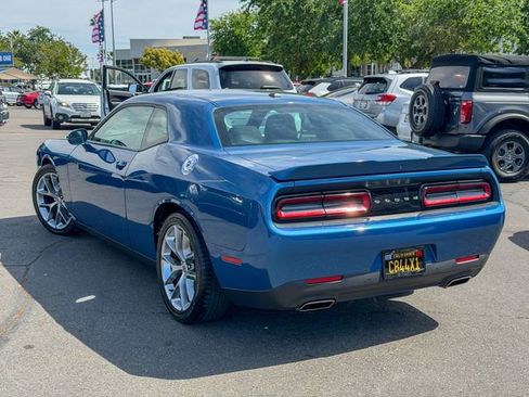 Used 2021 Dodge Challenger GT w/ Driver Convenience Group image 11