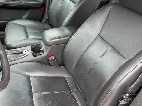 Used 2015 Chevrolet Impala LTZ FWD image 10