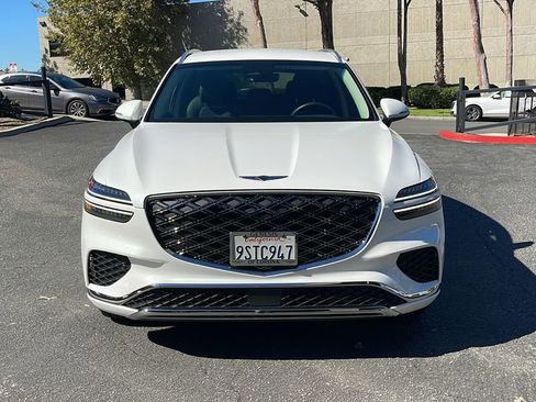 Used 2026 Genesis GV70 2.5T image 3