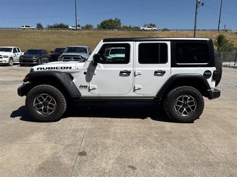 Used 2026 Jeep Wrangler Unlimited Rubicon AWD/4WD image 10