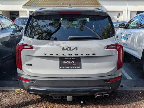 Used 2022 Kia Telluride SX w/ SX Prestige Package image 4