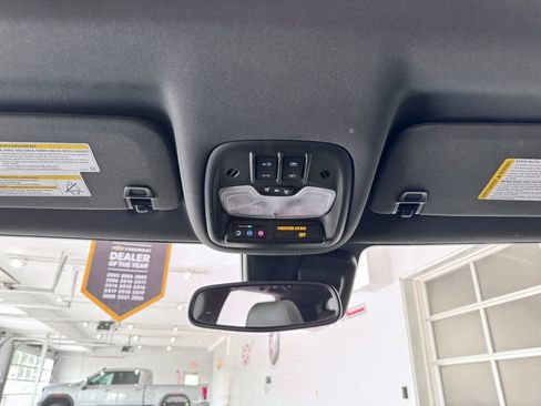 Certified 2023 Chevrolet TrailBlazer RS w/ Sun and Liftgate Package AWD/4WD image 27