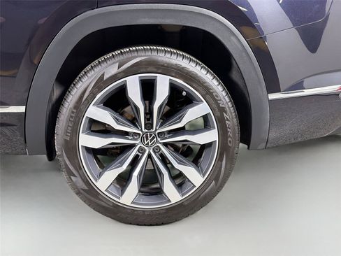 Used 2022 Volkswagen Atlas SEL Premium AWD/4WD image 32