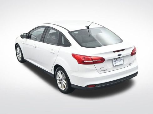 Used 2016 Ford Focus SE image 30