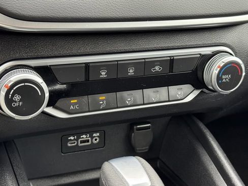 Used 2022 Nissan Altima 2.5 SV AWD/4WD image 19