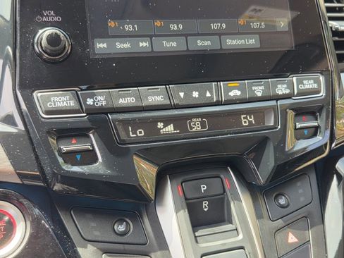 Certified 2023 Honda Odyssey Touring image 30