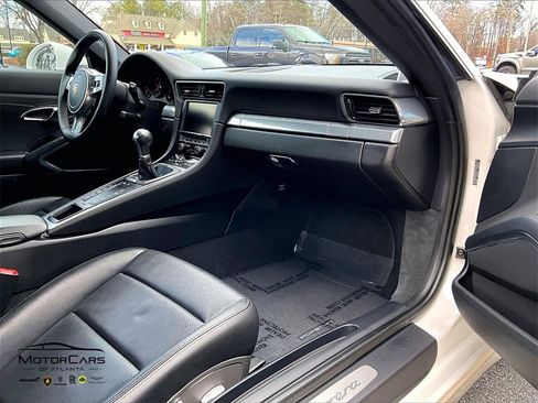 Used 2012 Porsche 911 Carrera image 14