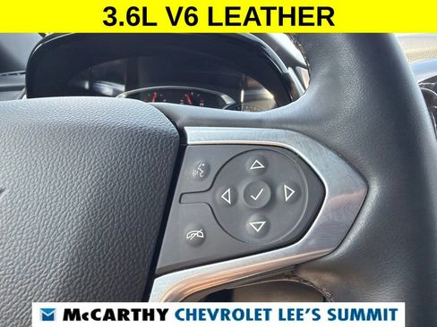 Used 2023 Chevrolet Traverse LT FWD image 19