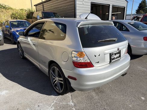 Used 2005 Honda Civic Si image 2