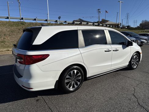 Certified 2024 Honda Odyssey EX-L image 10