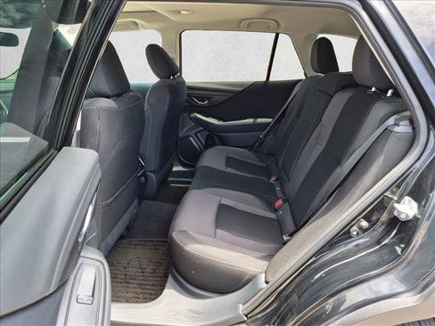 Used 2024 Subaru Outback Premium AWD/4WD image 19