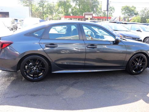 Used 2025 Honda Civic Sport image 6
