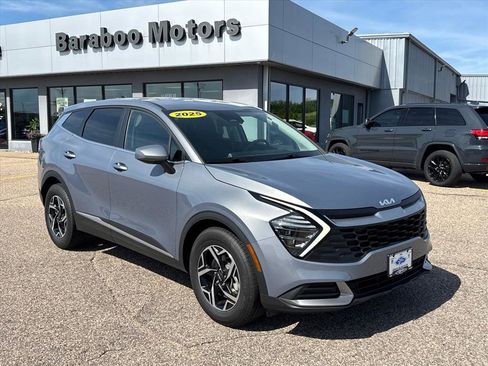 Used 2025 Kia Sportage LX FWD image 1