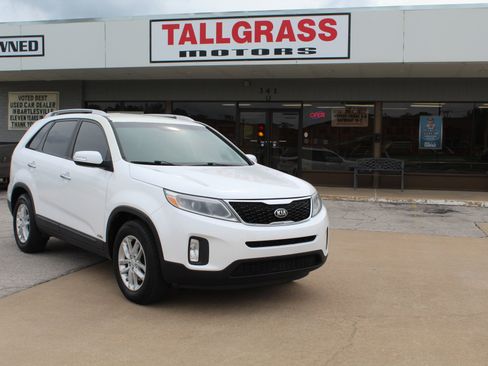 Used 2014 Kia Sorento LX AWD/4WD image 1